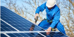Installation Maintenance Panneaux Solaires Photovoltaïques à Pontoise-les-Noyon